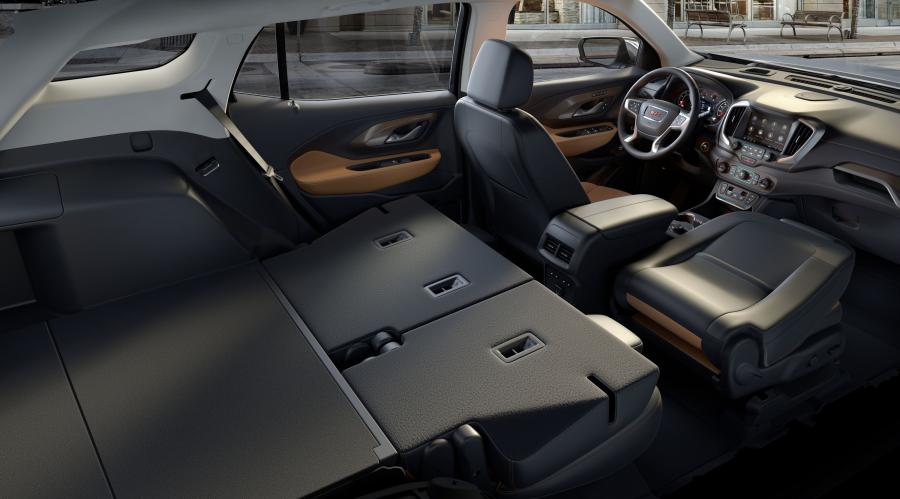 Интерьер GMC Terrain 2017 года  (фото 5 из 18)
